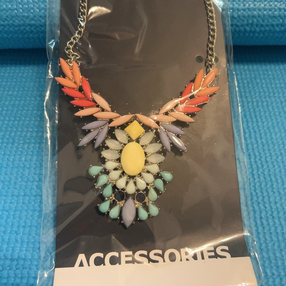 Red and Pink Floral Necklace with pendant